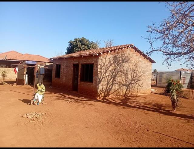 LAND FOR SALE IN SOSHANGUVE SOUTH